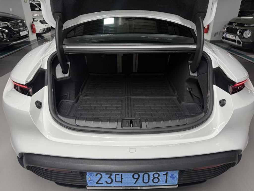 Porsche Taycan 2022 Blanco - Importación desde Corea - HF Imports Iquique - Foto 19