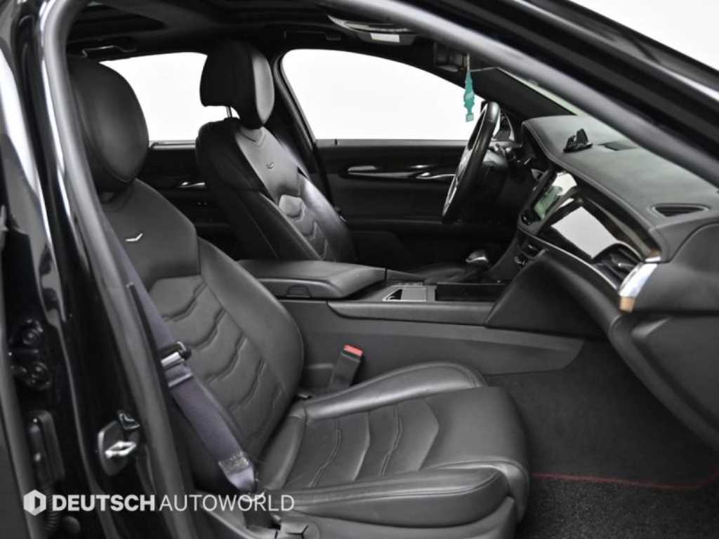 Cadillac CT6 - Vista 10