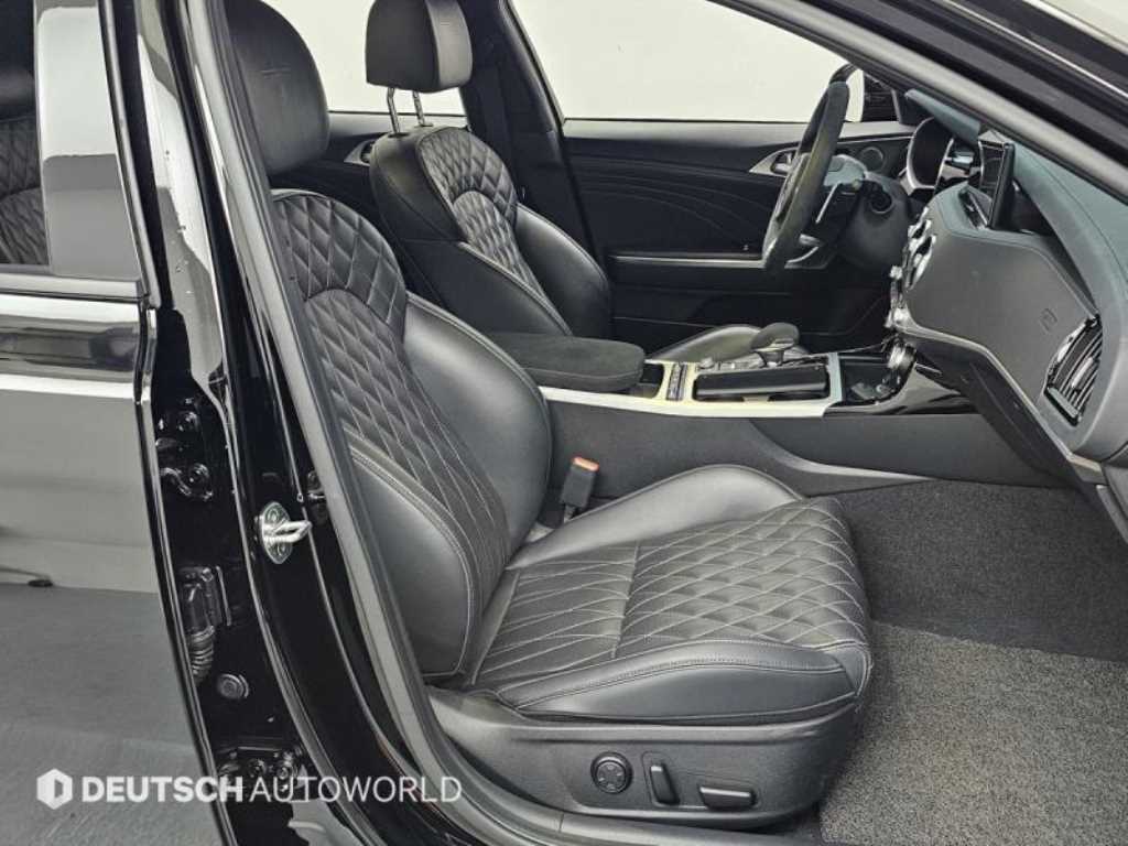 KIA Stinger - Vista 10