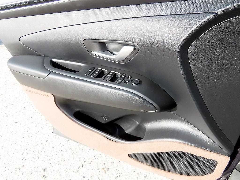 HYUNDAI Tucson - Vista 11