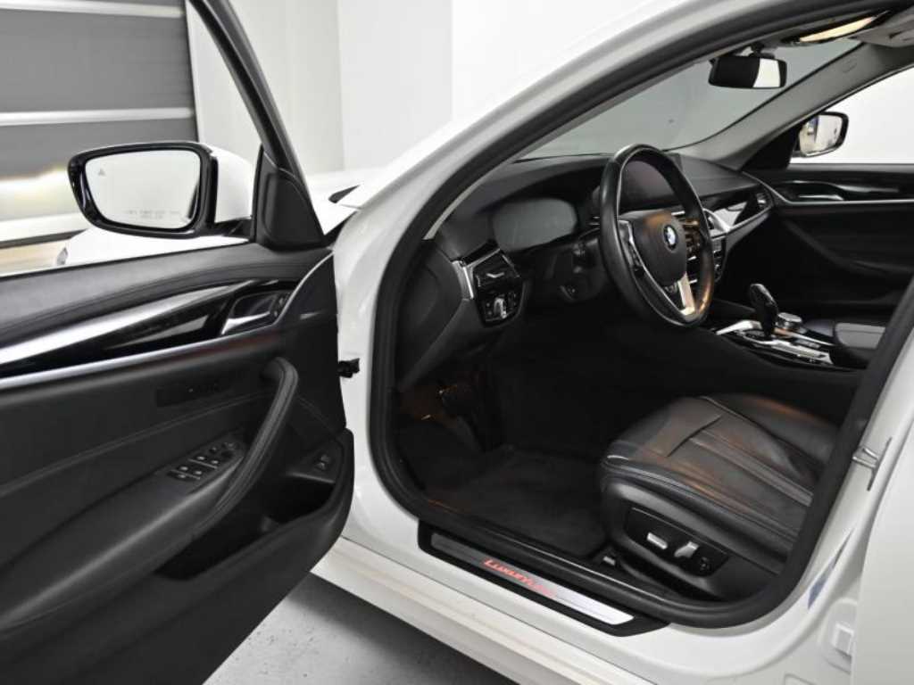 BMW 5 Series - Vista 11