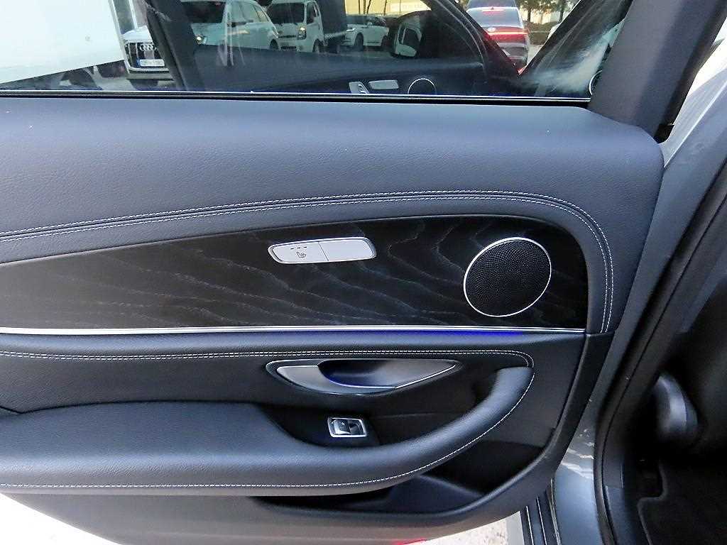 Mercedes Benz E class 2021 Gris - Importación desde Corea - HF Imports Iquique - Foto 15