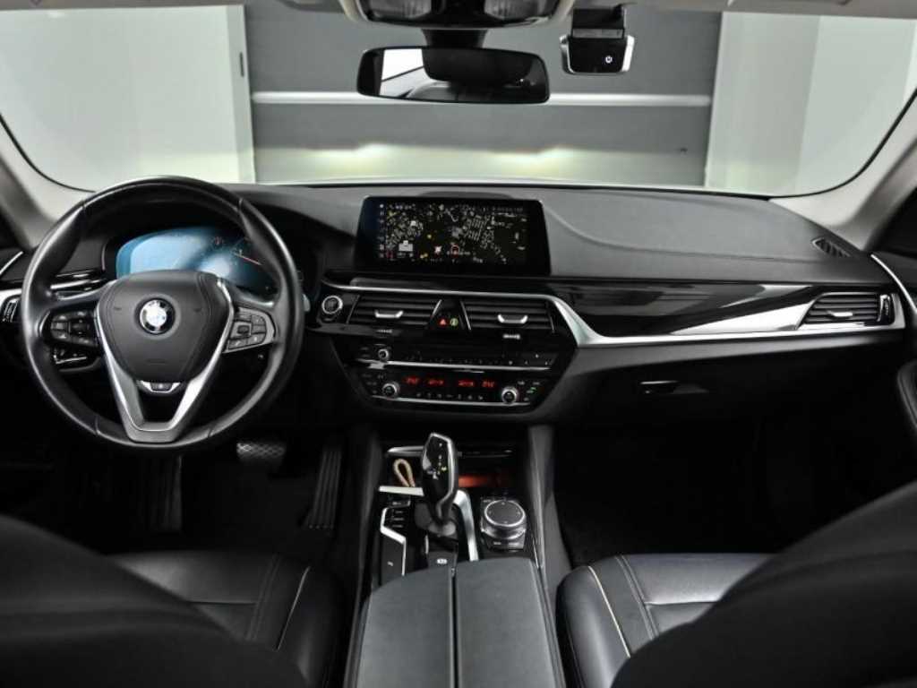 BMW 5 Series - Vista 7