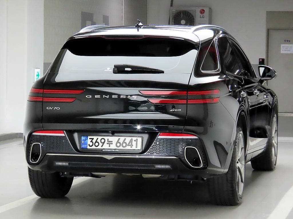 Genesis GV70 - Vista 4
