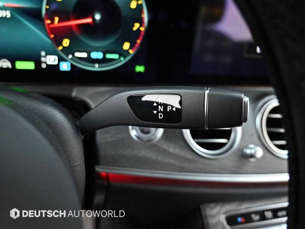 Mercedes Benz E class - Vista 9