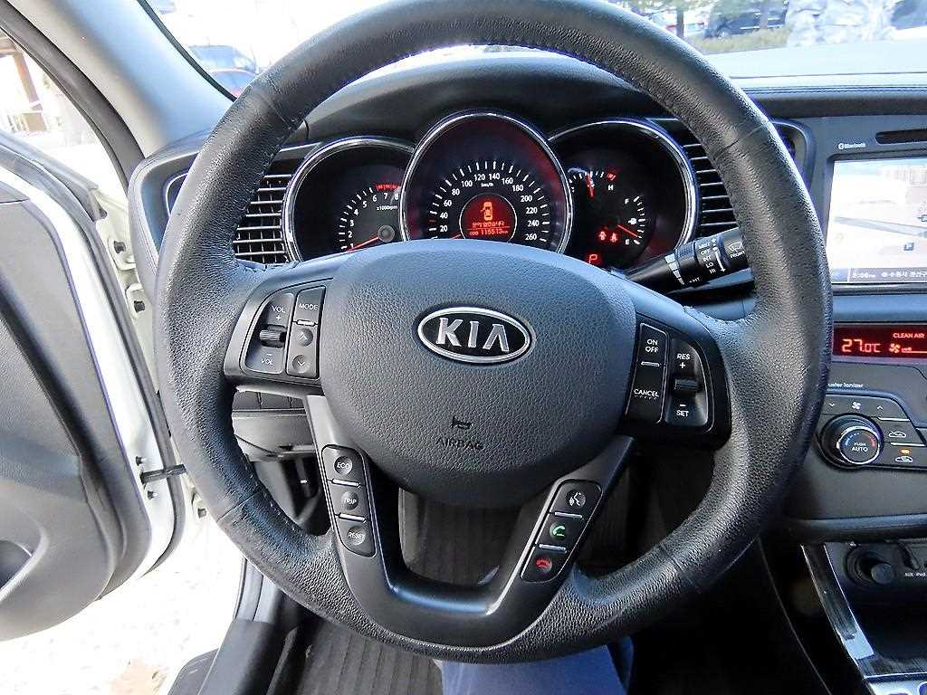 KIA K5 - Vista 8