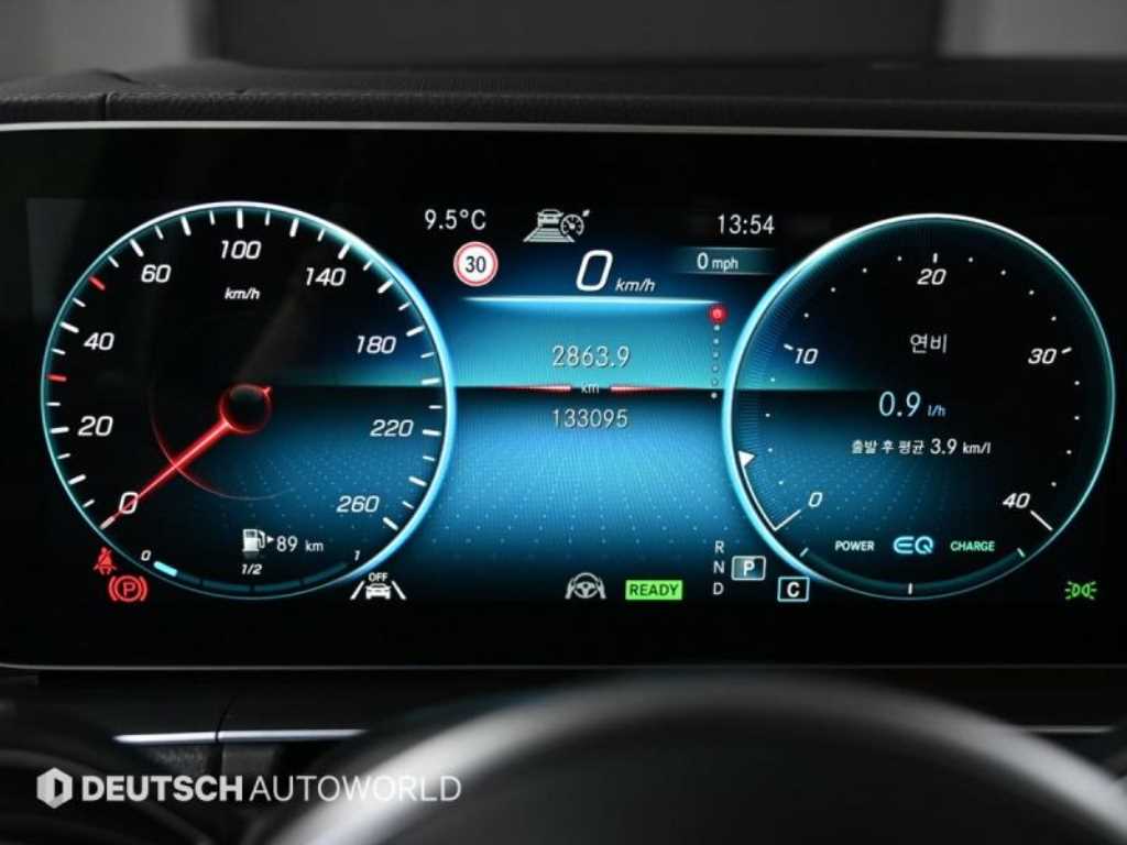 Mercedes Benz GLE Class - Vista 8