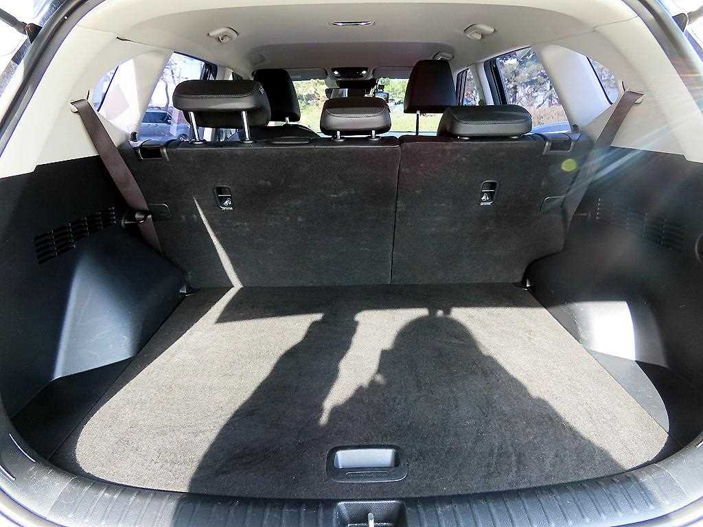 KIA Seltos 2020 Negro - Importación desde Corea - HF Imports Iquique - Foto 18