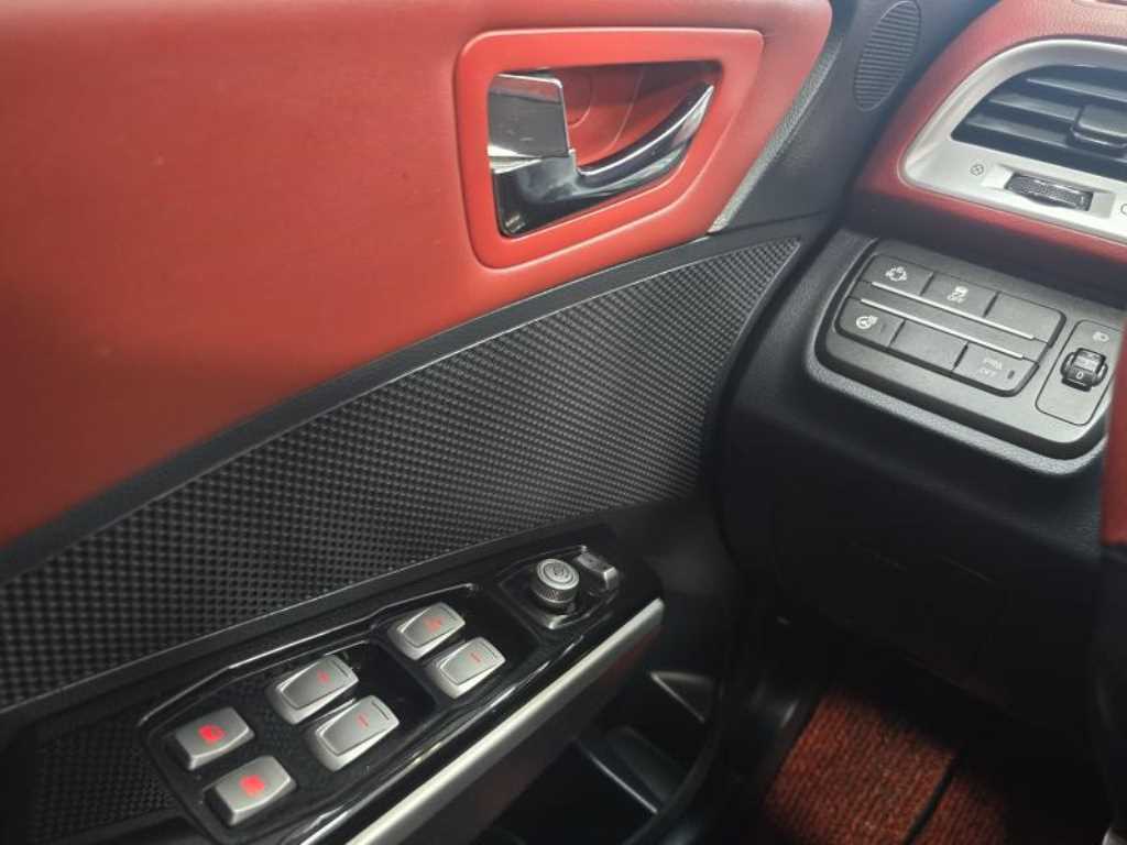 Ssangyong Tivoli 2015 - Importación desde Corea - HF Imports Iquique - Foto 17