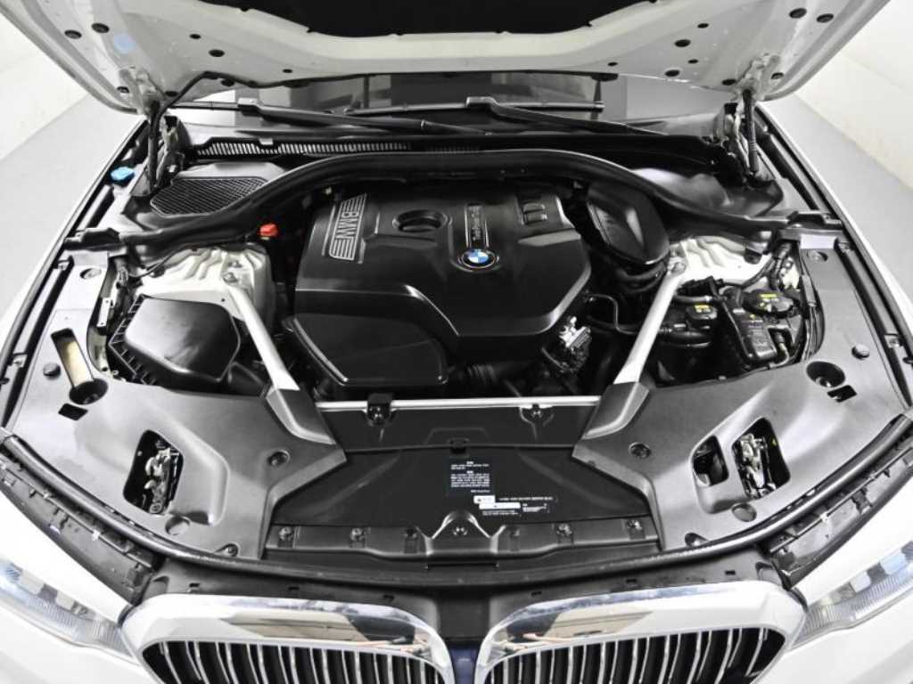 BMW 5 Series - Vista 6