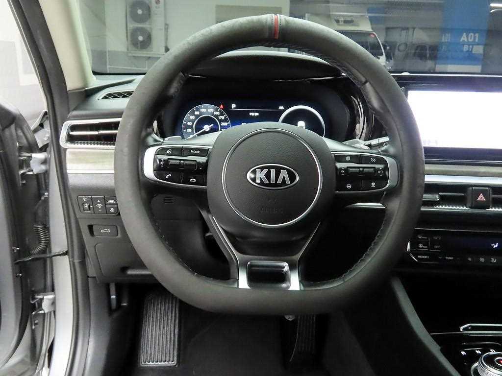 KIA K5 - Vista 7