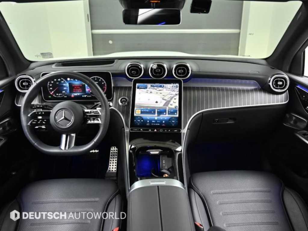 Mercedes Benz GLC Class - Vista 7