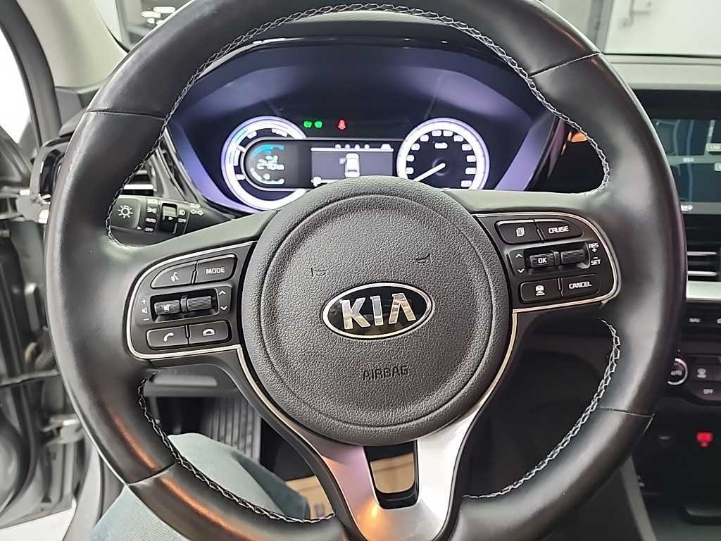 KIA Niro - Vista 9