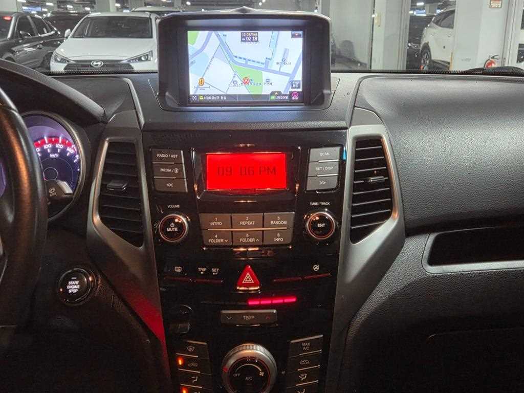 Ssangyong Tivoli 2016 Rojo - Importación desde Corea - HF Imports Iquique - Foto 15