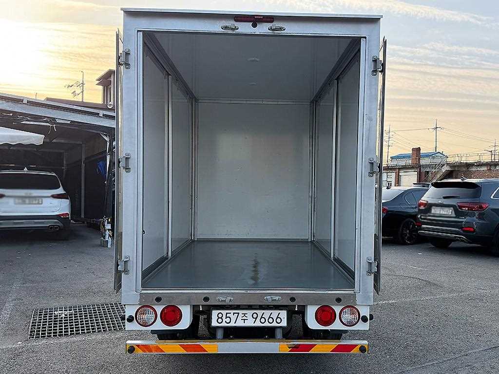 Small Truck Top_sliding tower car - Vista 5