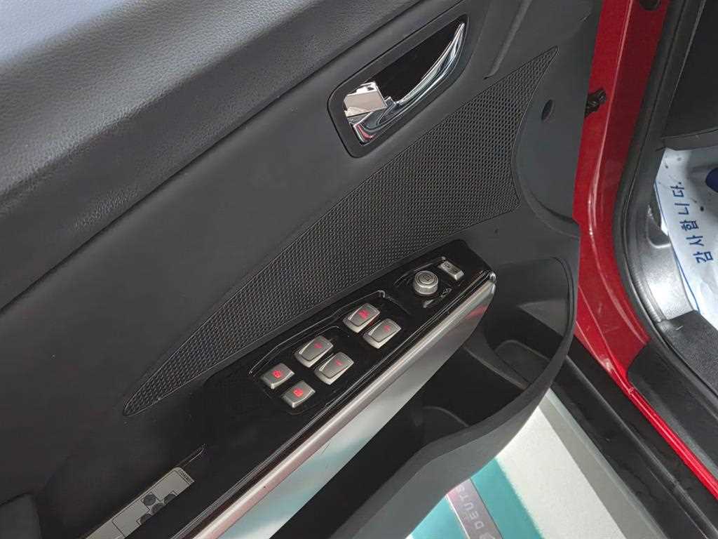 Ssangyong Tivoli - Vista 12