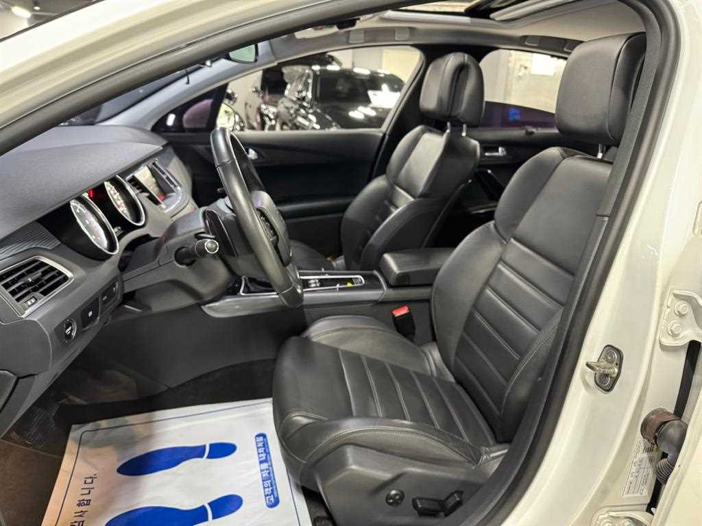 Peugeot 508 - Vista 8