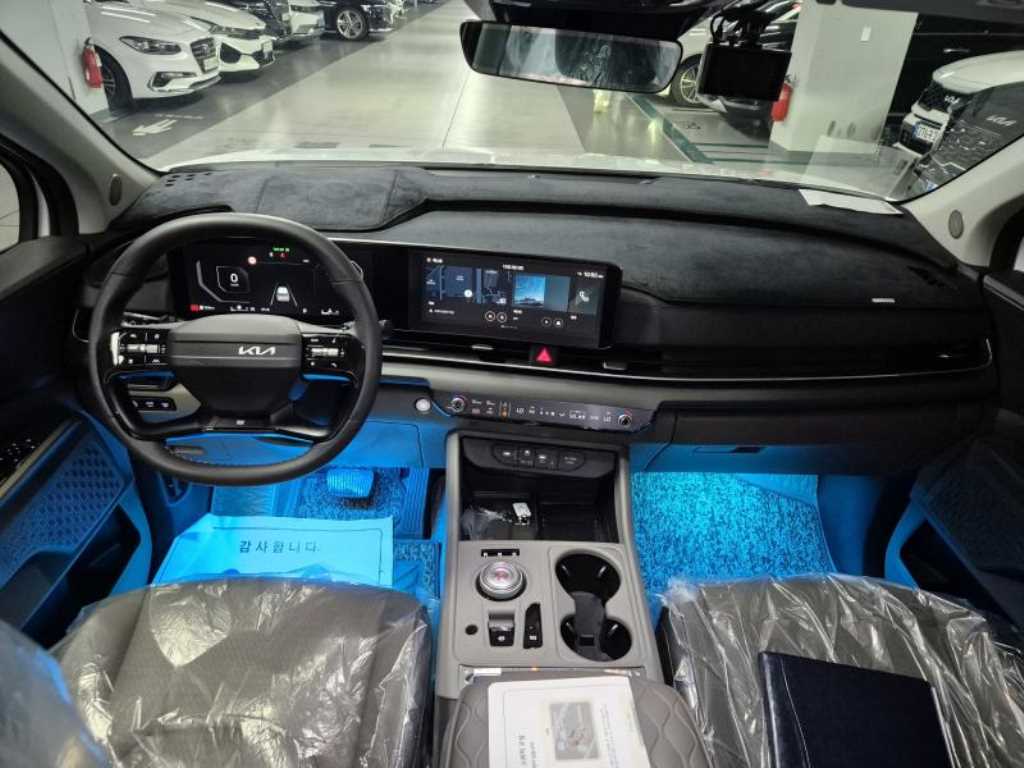 KIA Carnival - Vista 8