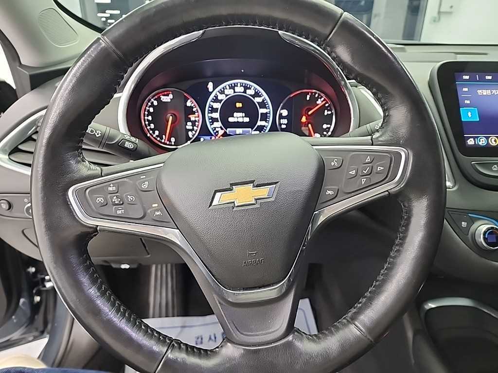 Chevrolet Malibu - Vista 9