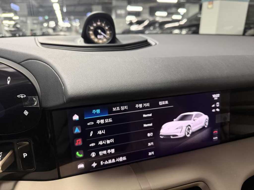 Porsche Taycan - Vista 10