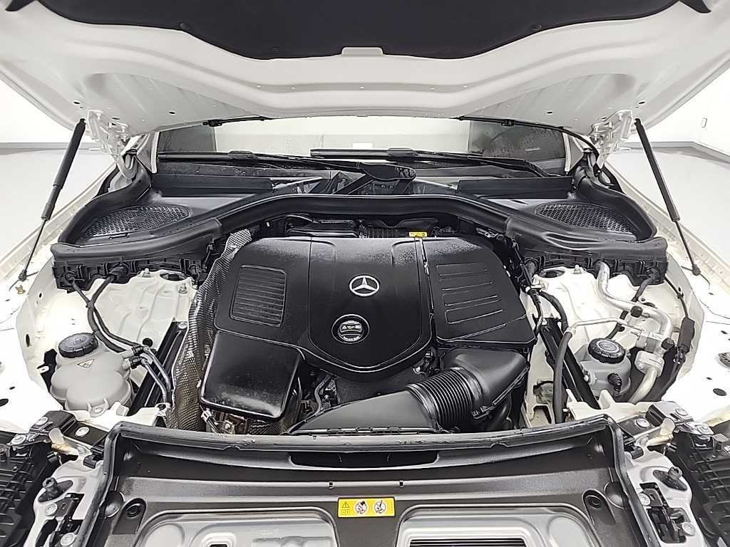 Mercedes Benz GLC Class - Vista 6