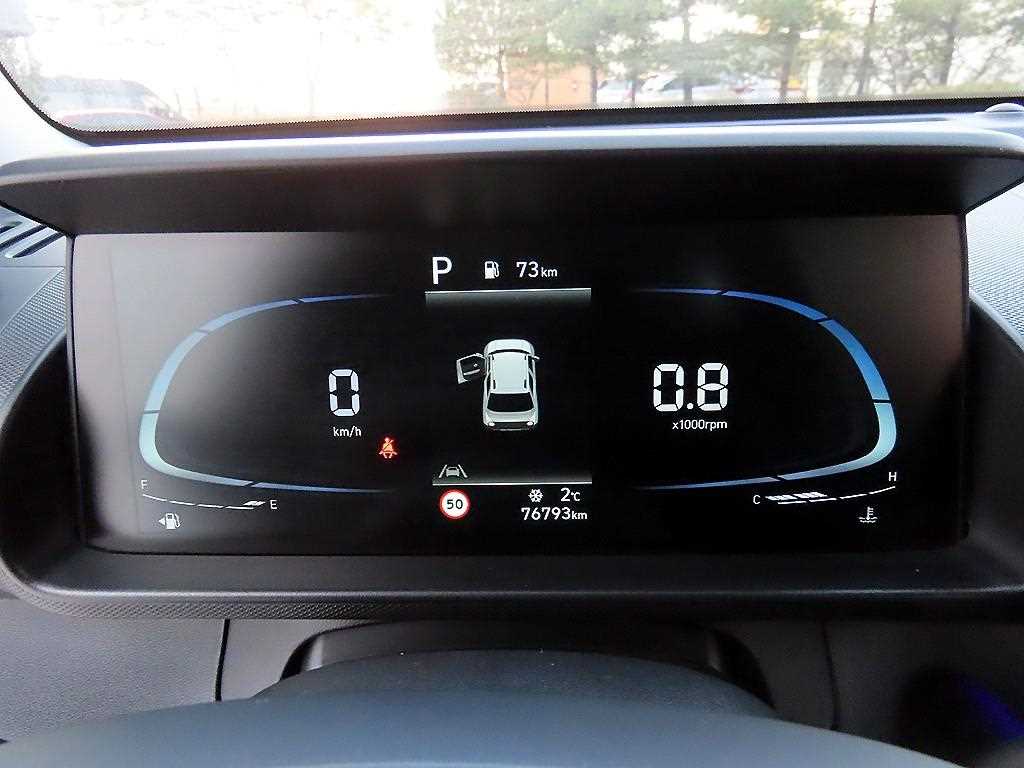 HYUNDAI Casper - Vista 9