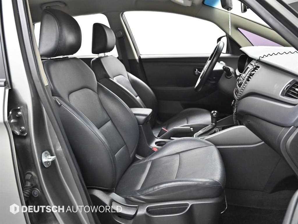 KIA Carens 2014 Gris - Importación desde Corea - HF Imports Iquique - Foto 17