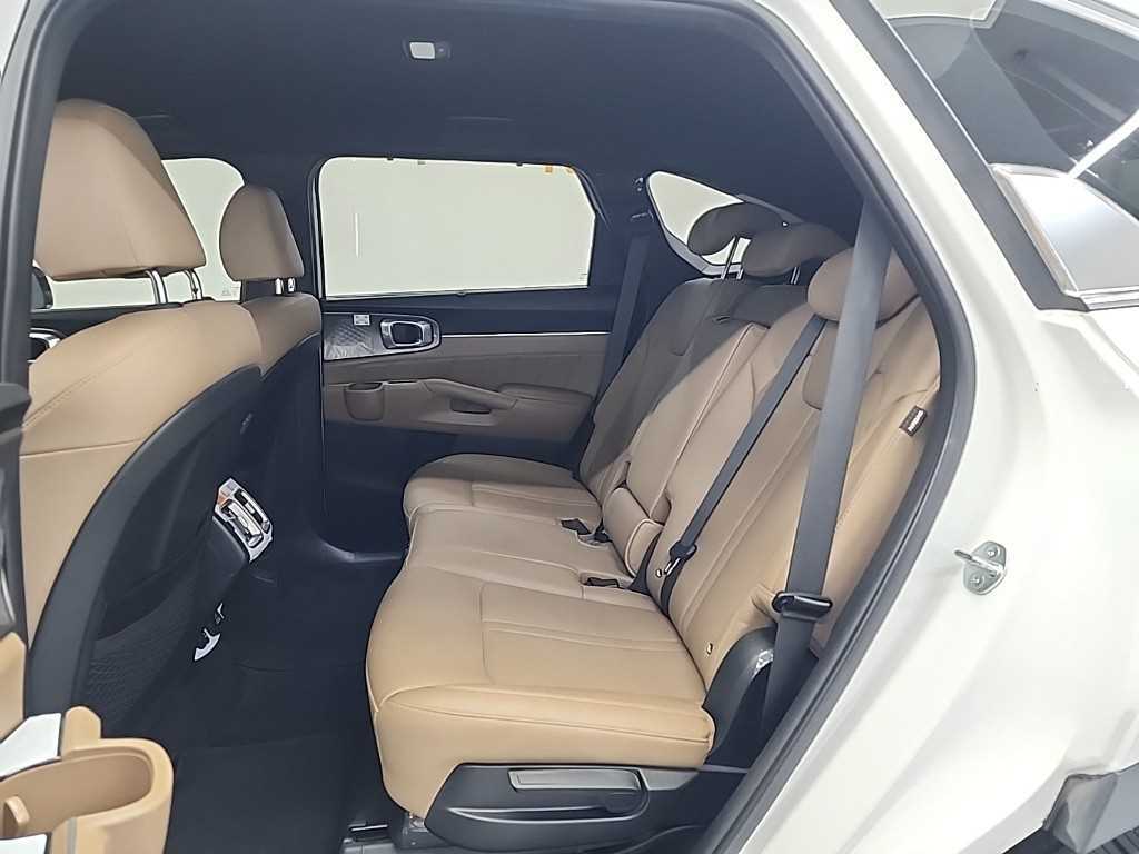 KIA Sorento - Vista 12