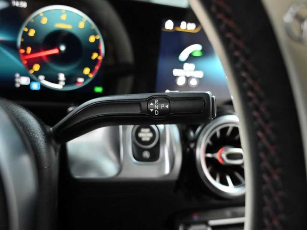 Mercedes Benz GLB Class - Vista 9