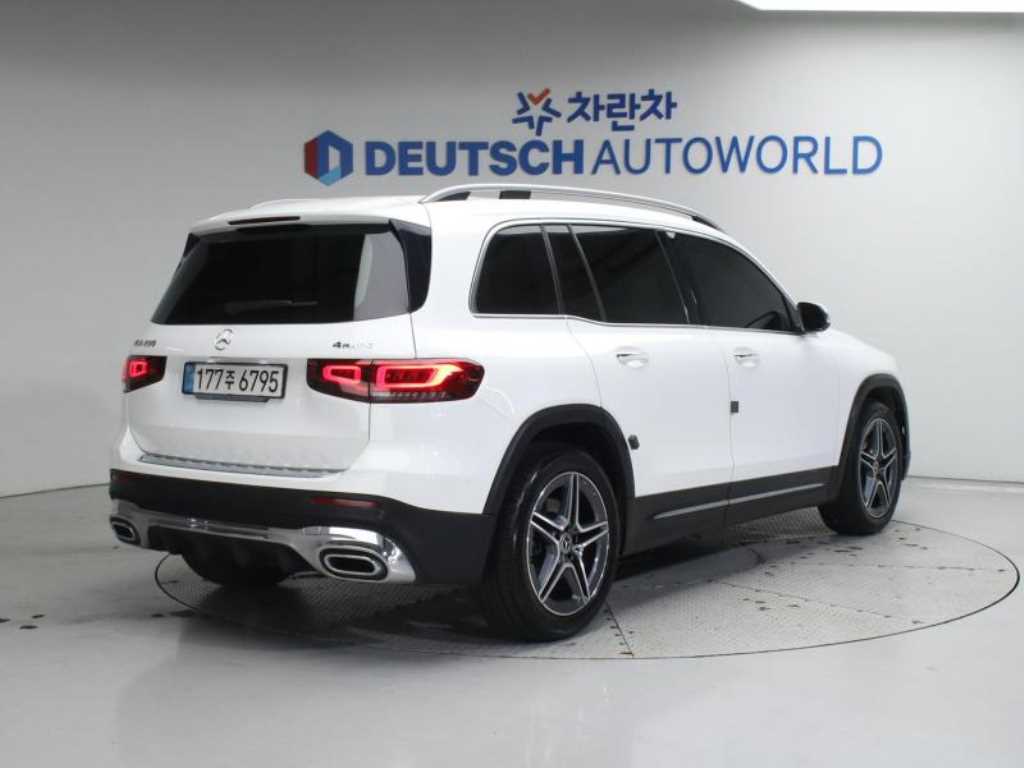 Mercedes Benz GLB Class - Vista 2