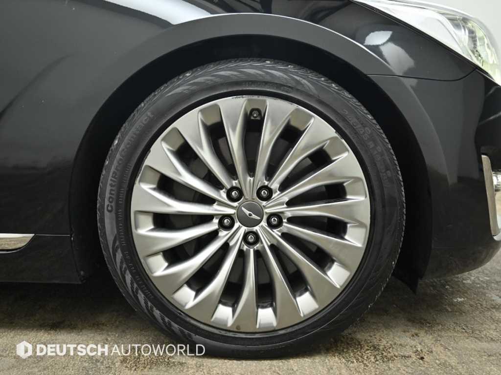 Genesis EQ900 - Vista 5