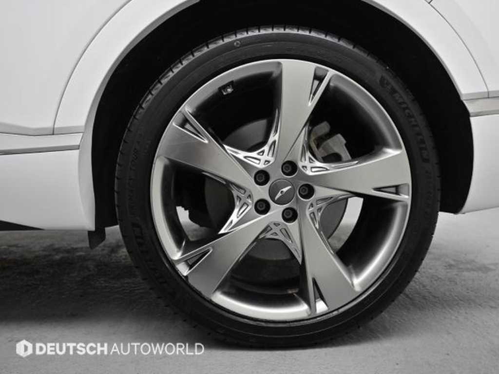 Genesis GV80 - Vista 5