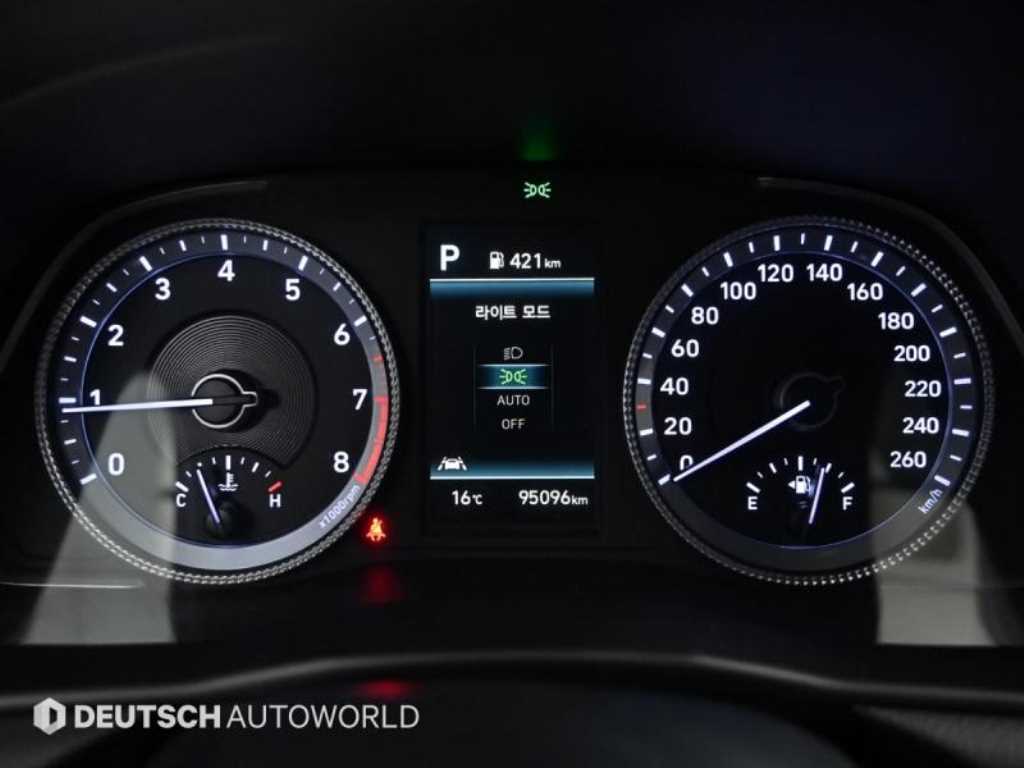 HYUNDAI Sonata - Vista 8