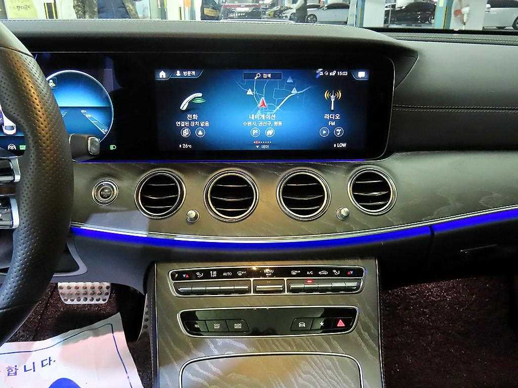 Mercedes Benz E class - Vista 11