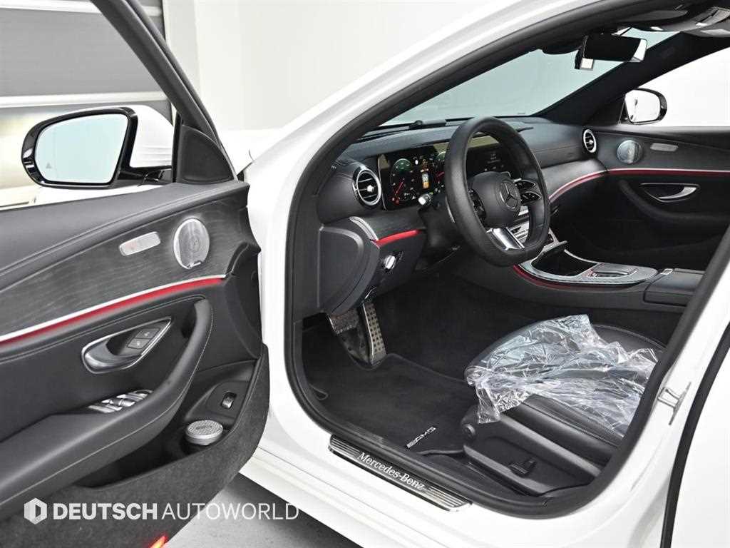 Mercedes Benz E class - Vista 11