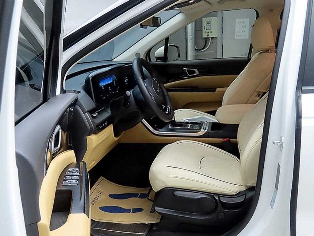 KIA Carnival - Vista 5