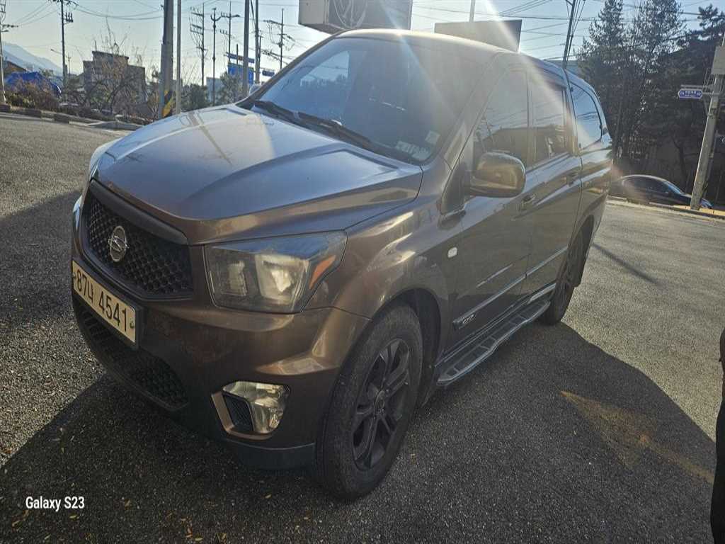 Ssangyong Korando 2012 Café - Importación desde Corea - HF Imports Iquique - Foto 1