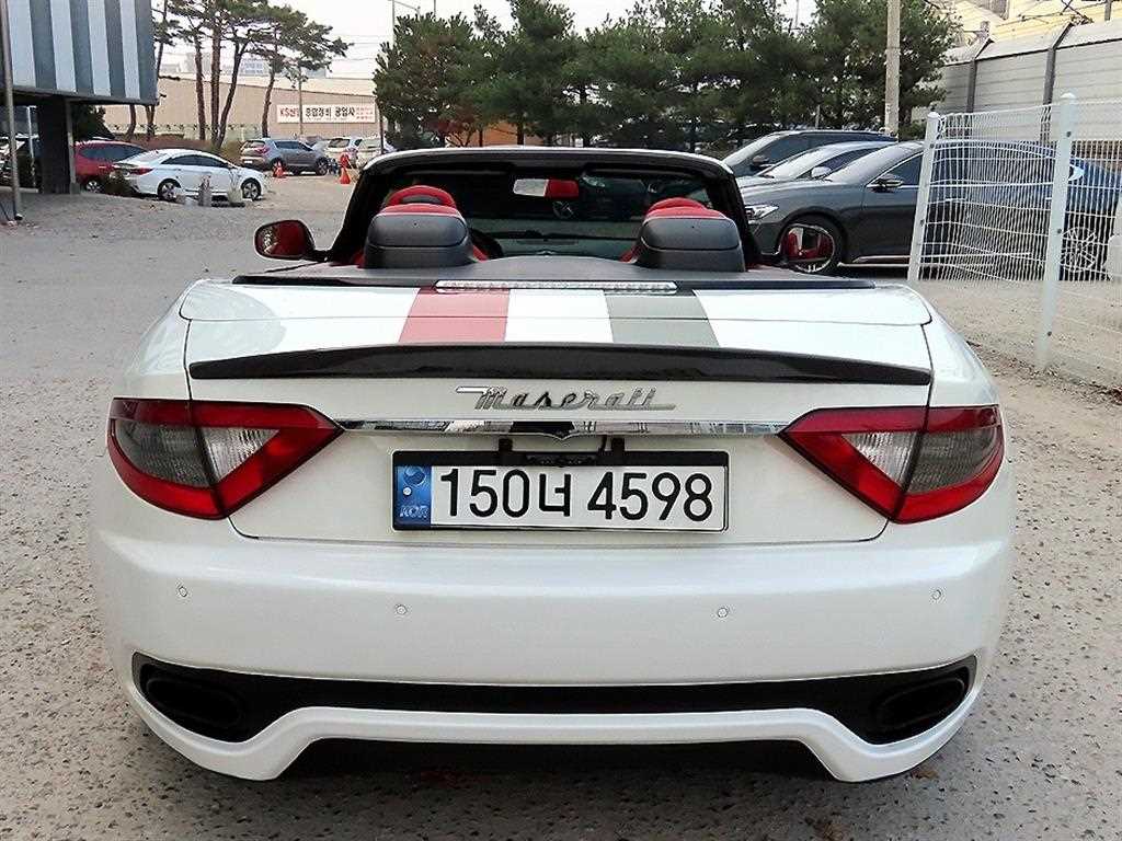 Maserati Gran Turismo - Vista 8