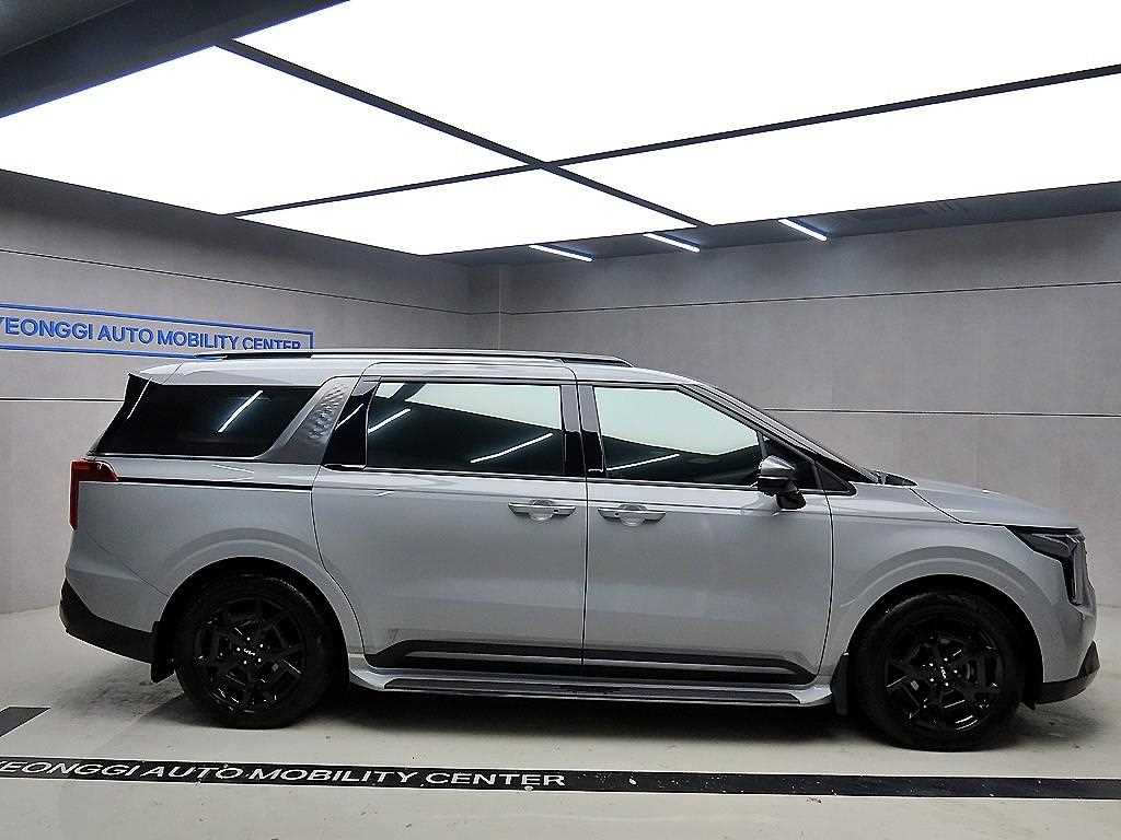 KIA Carnival - Vista 2