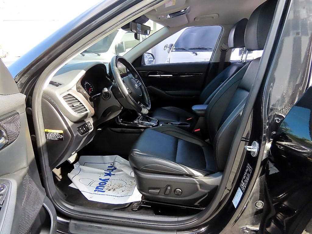 KIA Seltos - Vista 5