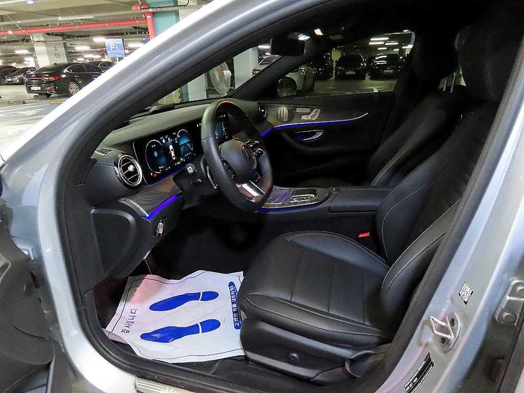 Mercedes Benz E class - Vista 6