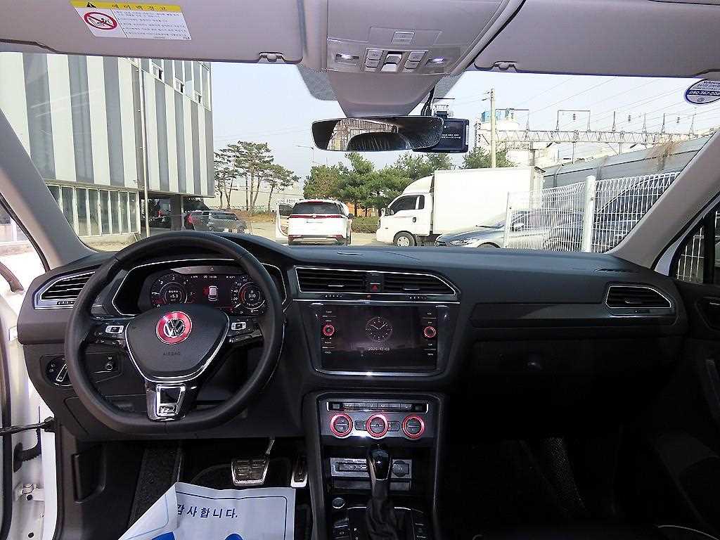 Volkswagen Tiguan - Vista 7