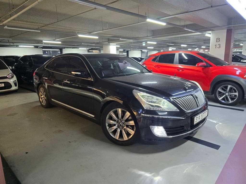 HYUNDAI Equus - Vista 2