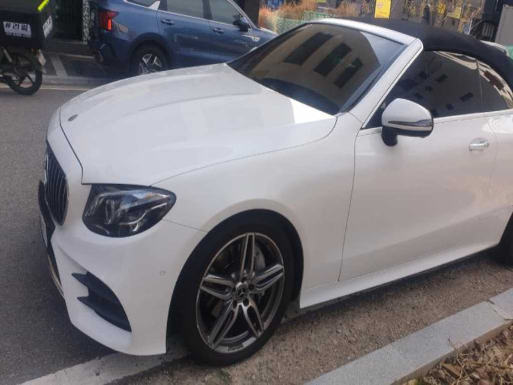 Mercedes Benz E class - Vista 4