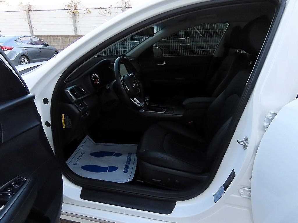 KIA K5 - Vista 5
