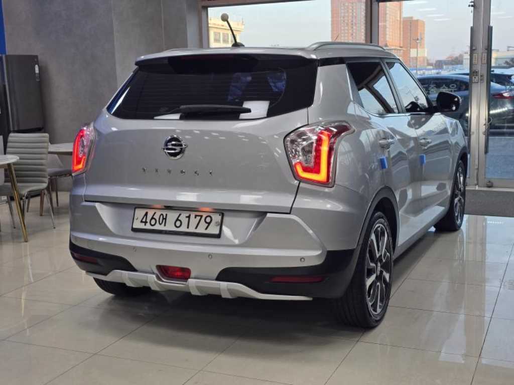Ssangyong Tivoli - Vista 6