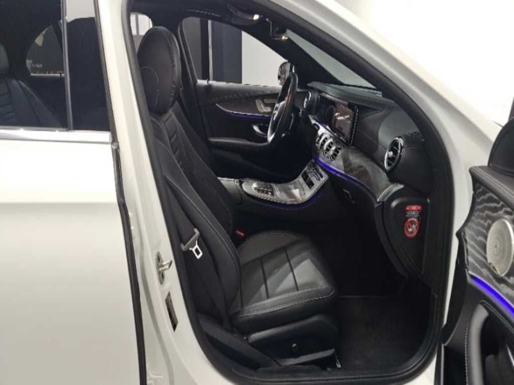 Mercedes Benz E class - Vista 10