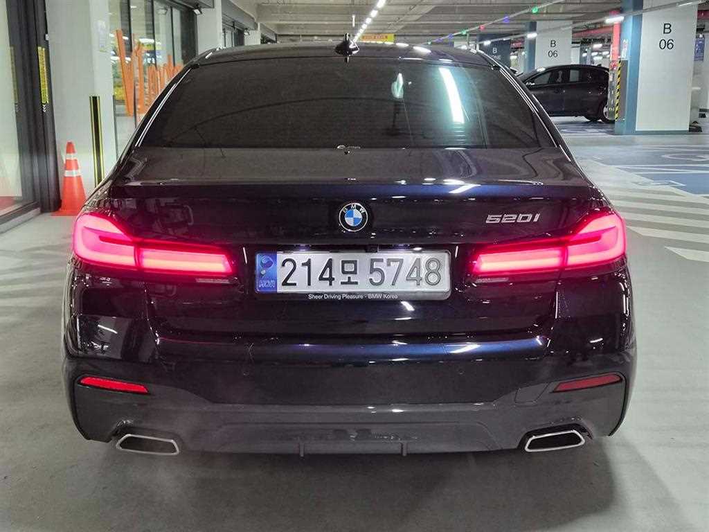 BMW 5 Series - Vista 5