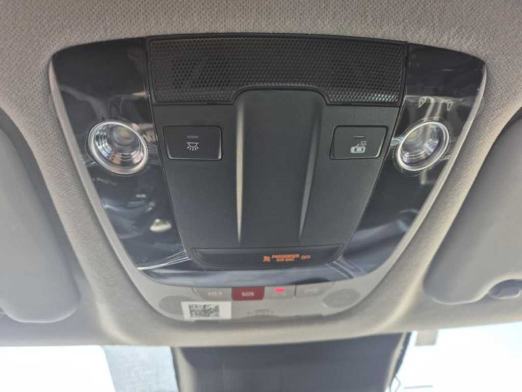 KIA Seltos - Vista 9