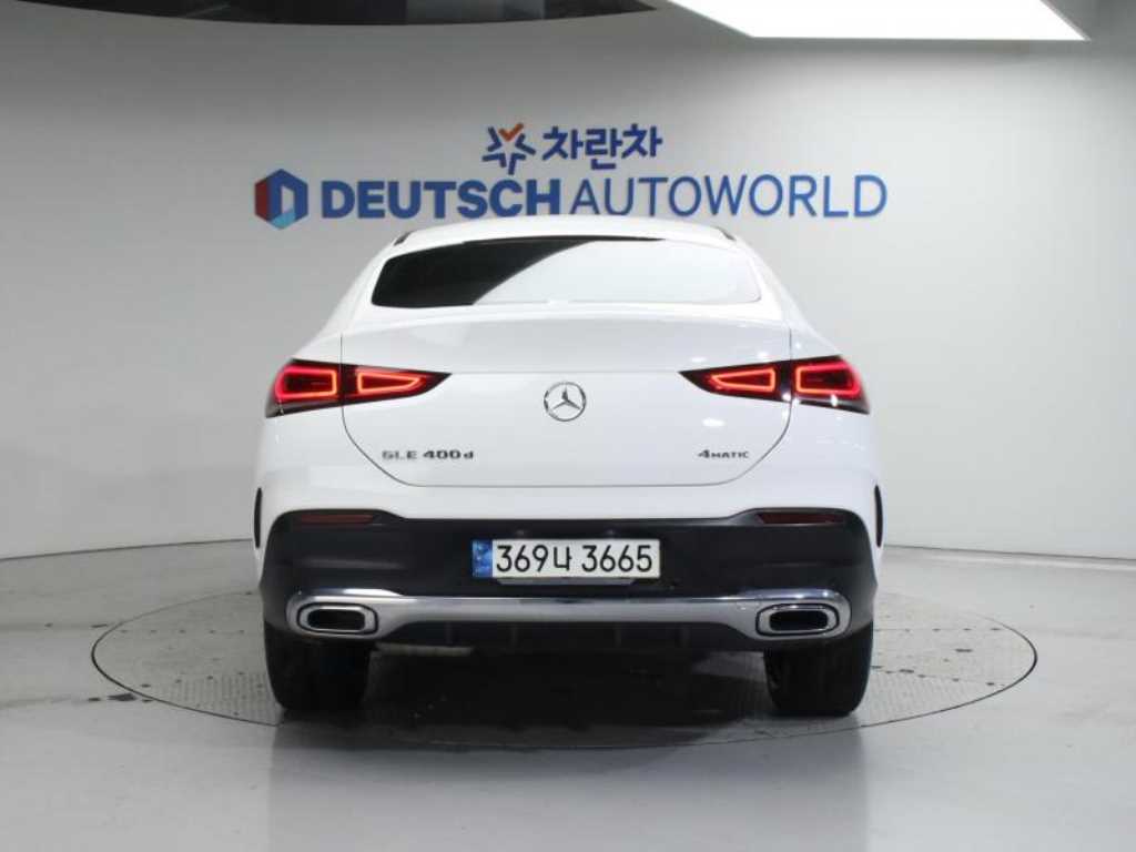 Mercedes Benz GLE Class - Vista 4